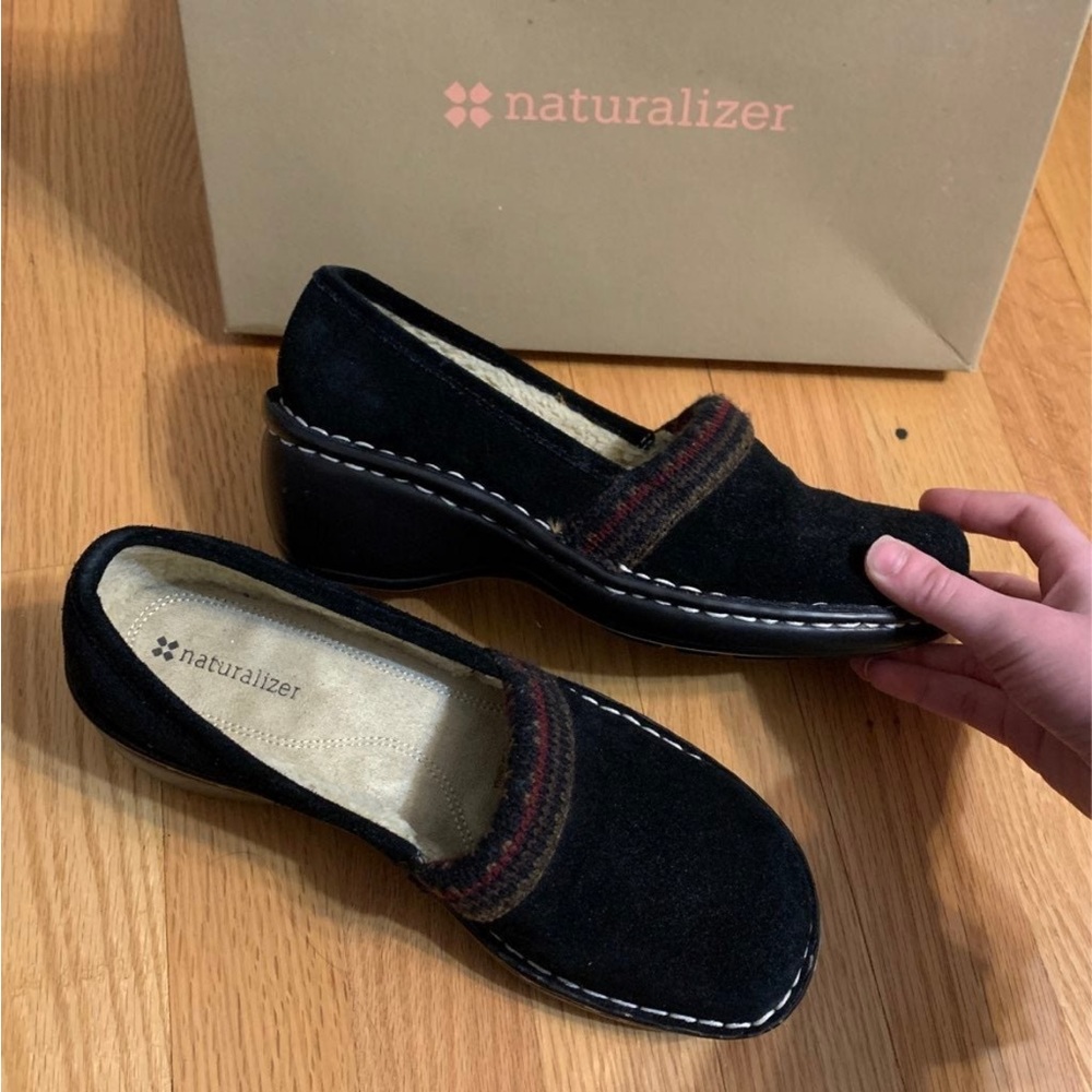Naturalizer Black Suede Slip on Wedges 7